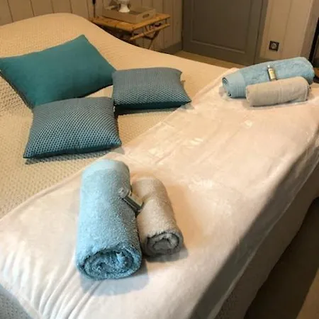فندق مبيت وإفطار D'hotes L'aousere بيسكاروس