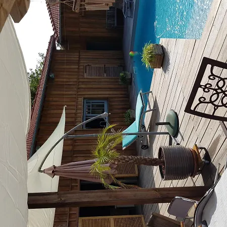 فندق مبيت وإفطار D'hotes L'aousere بيسكاروس